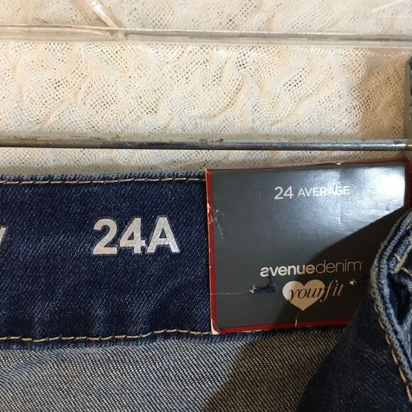 Avenue "Skinny" Blue Distressed Size Jeans Size 24A - Picture 15 of 15